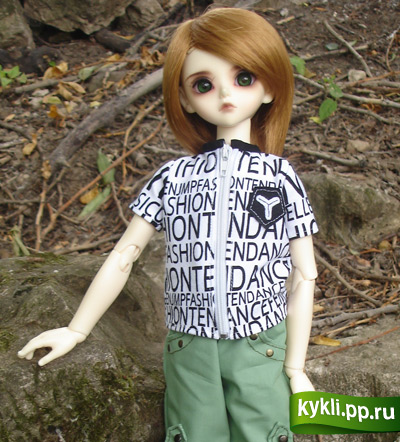 Летняя курточка на молнии